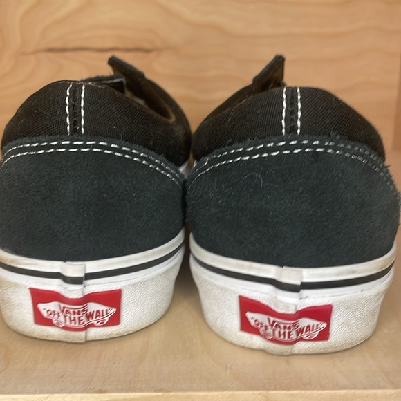 Vans Old Skool Black Classic Sneakers - Picture 3 of 6
